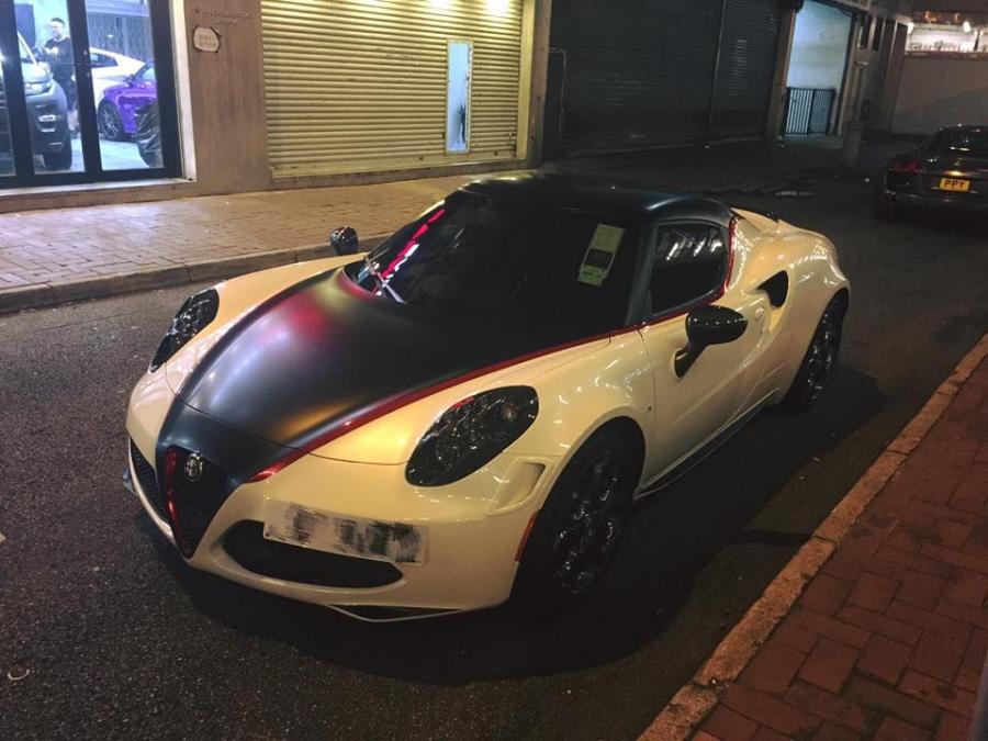  Alfa Romeo 4C by Impressive Wrap 2016 года  (фото 6 из 12)